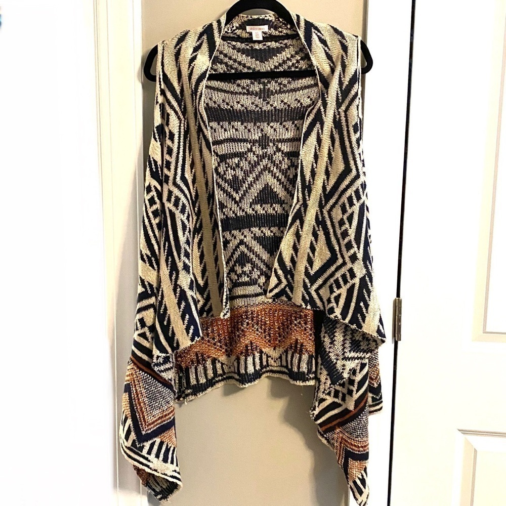 Geometric pattern Open knit vest